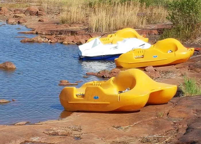 مكان تخييم & *