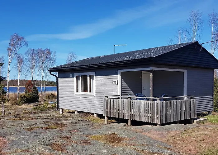 & مكان تخييم إكيرو